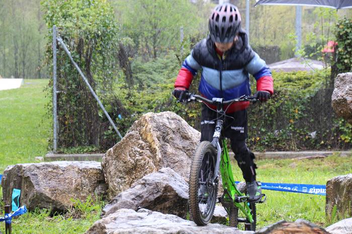 Bi gurpilen gainean  18 1491138484878