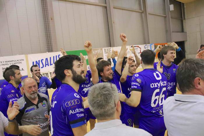 Tolosa CF Eskubaloia, ligako 104 1557054455455