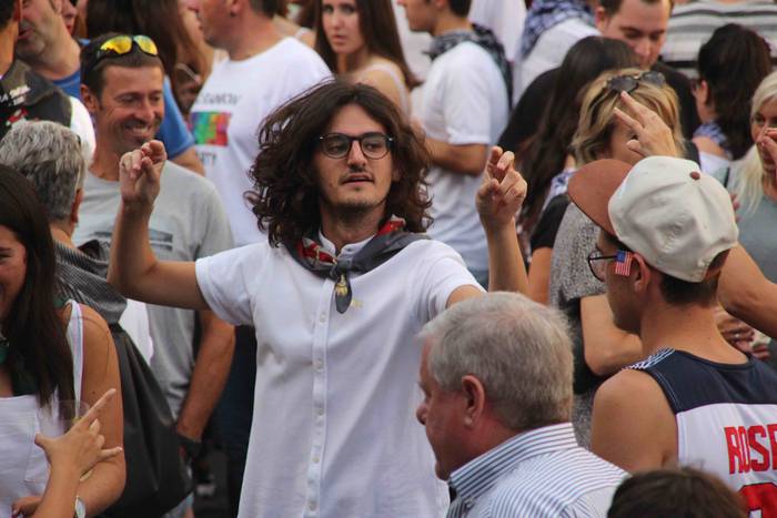 Bero sargoria, sagardoz bust 140 1532984251726