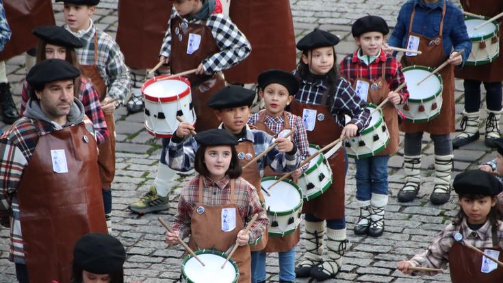 Ohiko ibilbidea egingo du bihar, haurren danborradak
