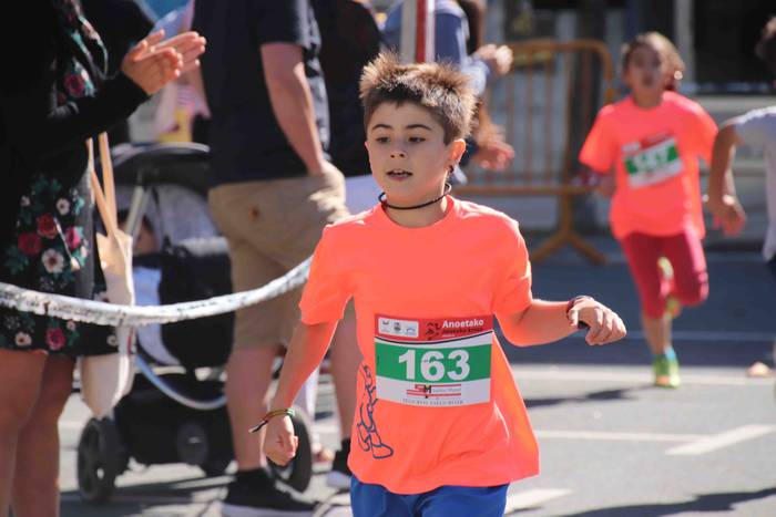 Anoetako haur krosa 38 1529746140551