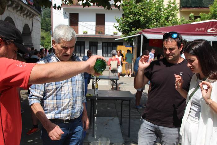 Festa egun bat gutxiago, Amezketan