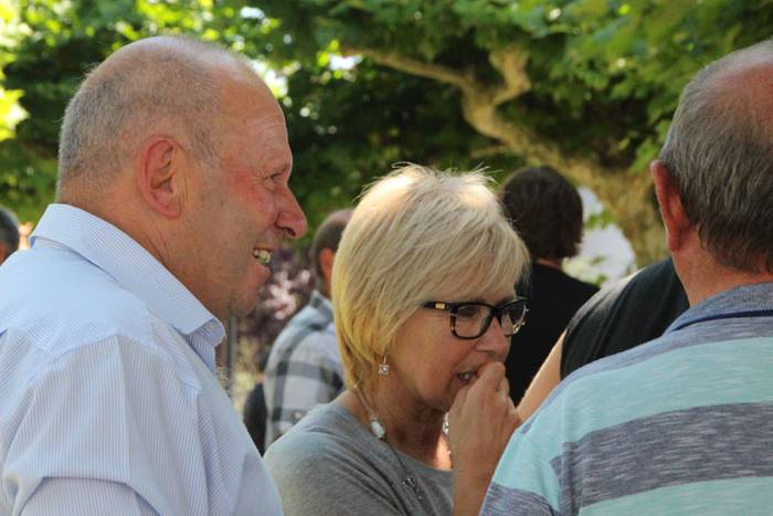 Itzalean jarri eta txotx 12 1471283728911