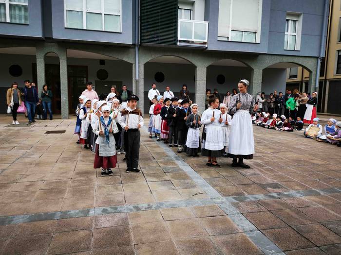 Irura, dantzari txiki eguna 13 1557575369999