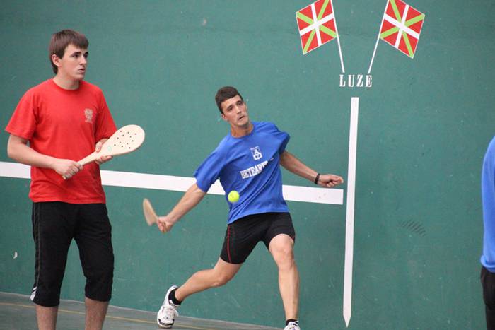 Ikuskizun handia ikusi da Bidaniako frontoian 14 1472230346772