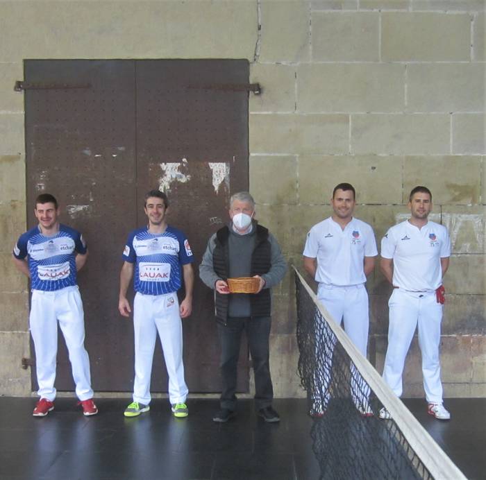 I. Urtxalle Saria, Karrera e 1 1641826747218