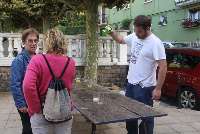 Sagardoz lagunduta jarraitu  18 1504375675335