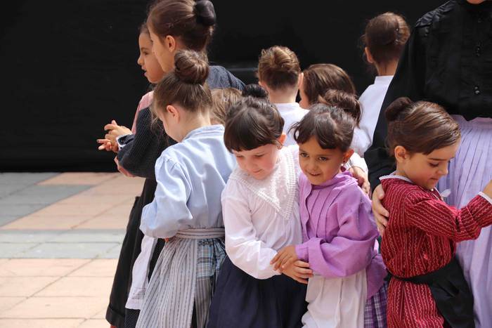 Euskal dantzek harrobia dute 87 1567950092616