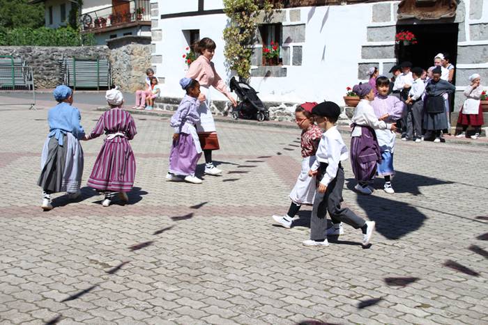 GOIAZKO ANDRA MARI JAIAK 201 13 1502631562045