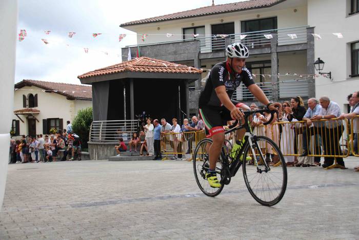 Pikoa da amabirjin eguneko b 49 1565872658546