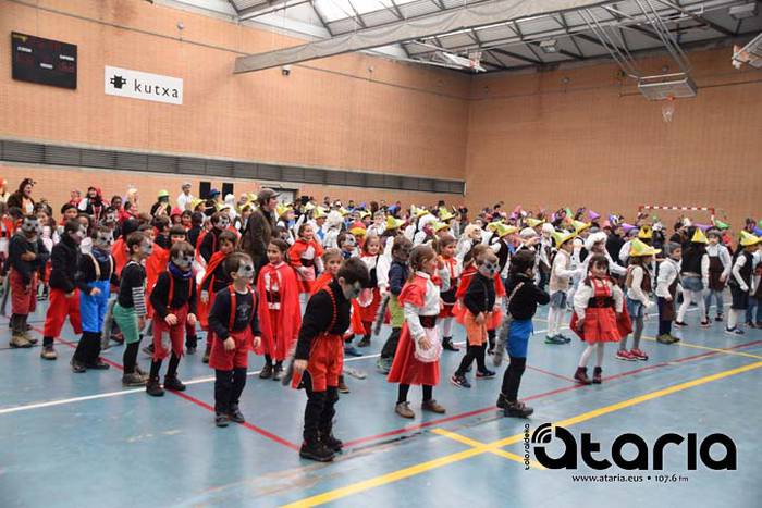 Ikastetxeetan ere inauteriek 111 1518102509620