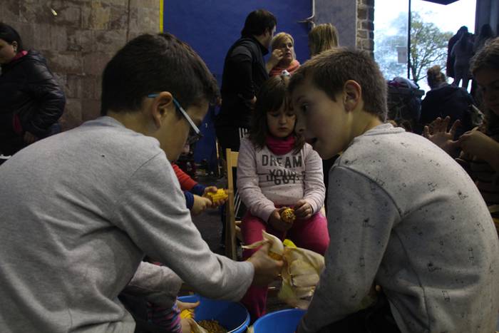 Frontoiaren babesean eta jol 12 1510334235271