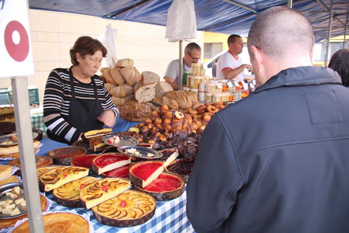 Tolosa Gabonetako Azoka berezia 2015 7 1450532614979