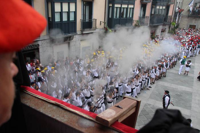 Lizarrez apaindutako kaleeta 157 1498312051575