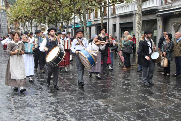 Udaberri Dantza Dezagun Tolo 36 1504963176454