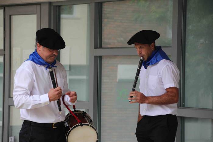 Bi suziri eta bi txistulari 2 1597052731168