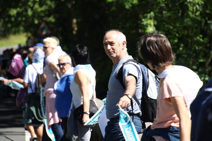 "Gu bezala, beste 100.000 za 51 1528637093603