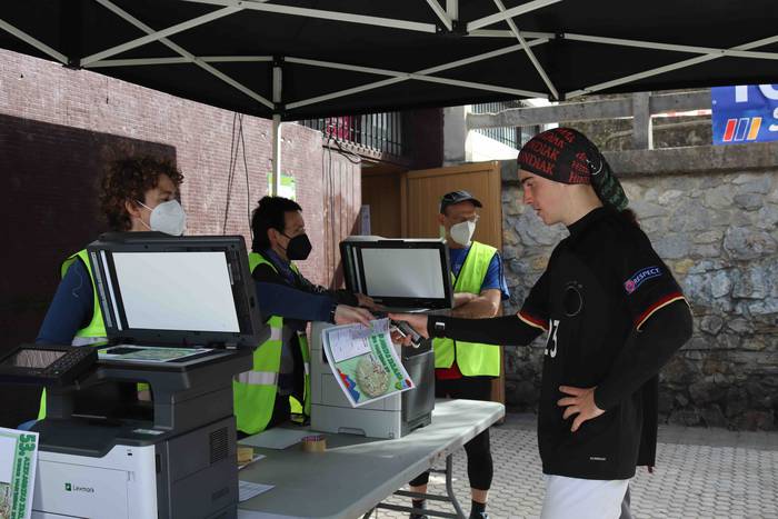 Aizkardi mendi martxa izan d 8 1648391804165