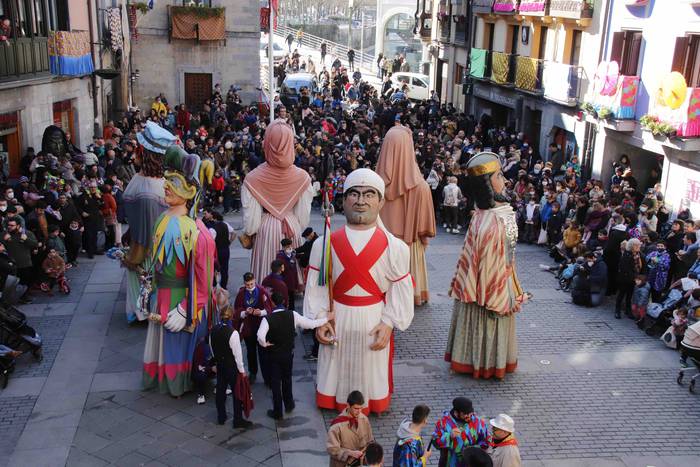 Erraldoi eta Buruhandiak Zal 39 1645883949251