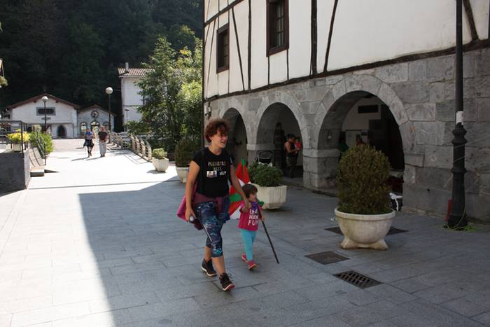 III. Mendiz Mendi Etxera 144 1506347550715