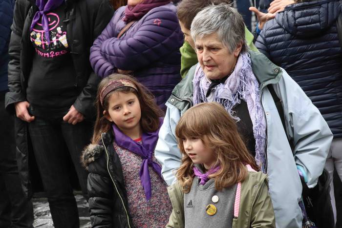 Inoizko mobilizaziorik jende 3 1552060315260