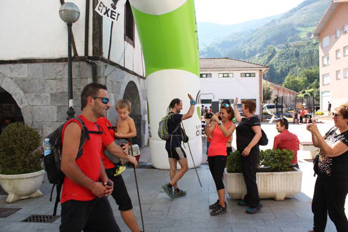 III. Mendiz Mendi Etxera 182 1506347826280