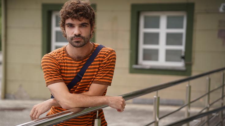 «Dantza oso abstraktua eta anbiguoa da»