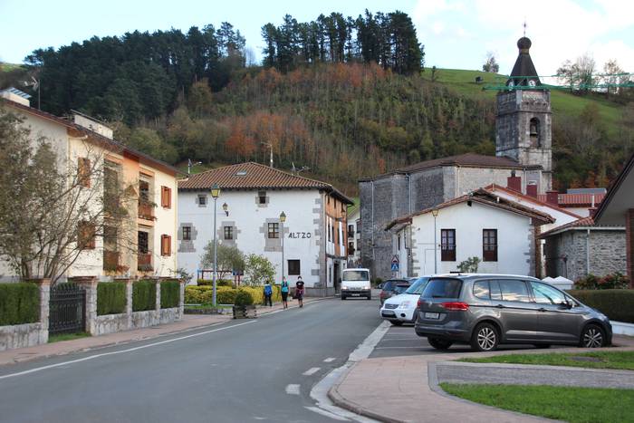 Altzo Bihar herri gogoeta