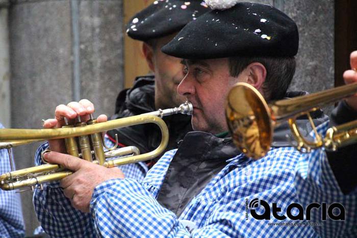 Kaleko giroa, festa giroa ed 44 1518115240106