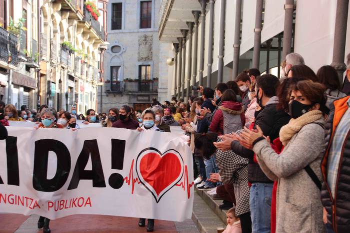 Asuncion agerraldia, manifes 2 1602940758721