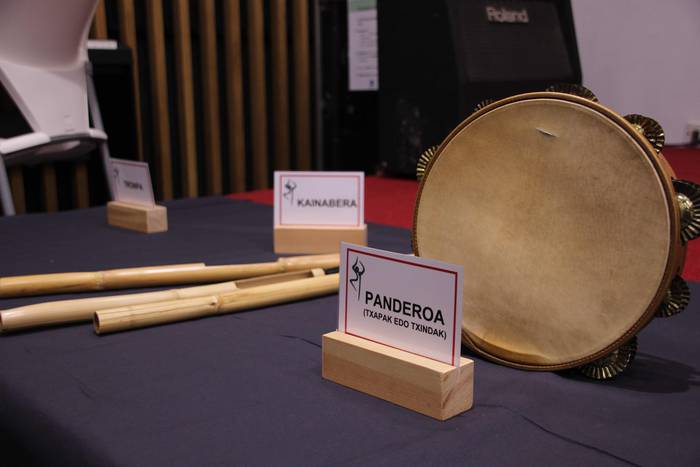 Amezketa euskal soinu tresna 14 1572955020289