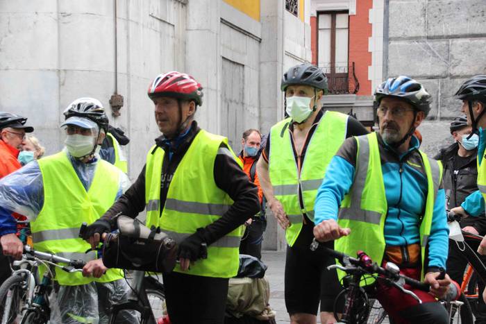 Pentsio duinak eskatuz eskua 31 1621879384791