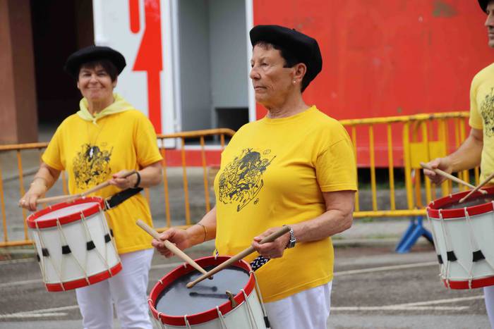 Danbor hotsek hartu dute Ama 67 1562504201135