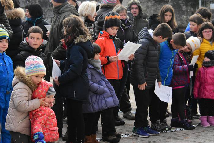 Euskaraz abestu, margotu, jo 38 1512313147928