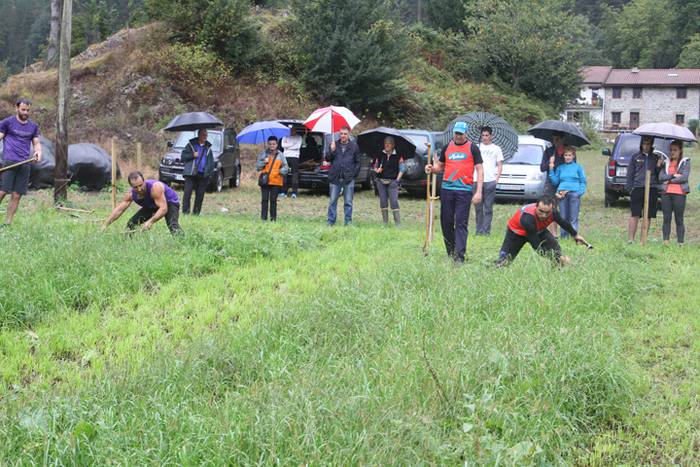 Segalariak, euria eta txakurraren aurka korrika 28 1474130928428