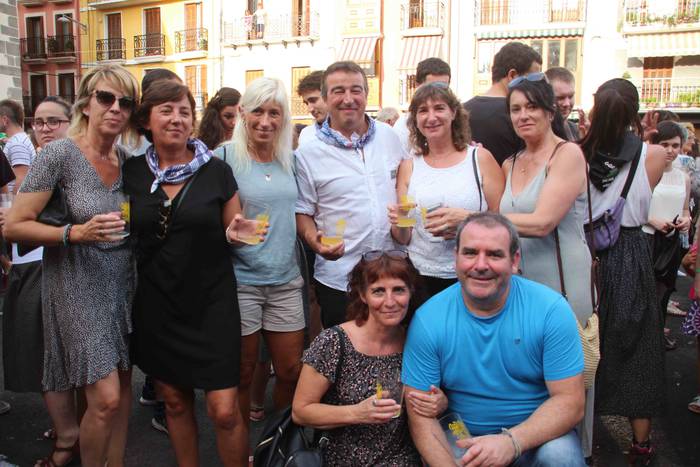 Bero sargoria, sagardoz bust 144 1532984372753