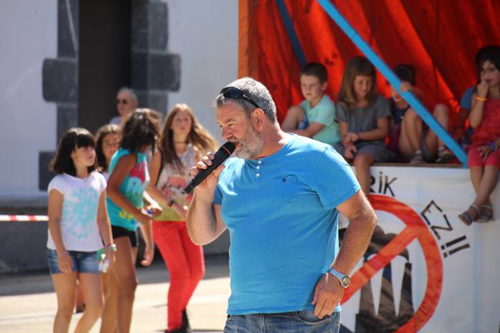 Eguna kirola eginez hasi dute Amezketan 10 1472039633541