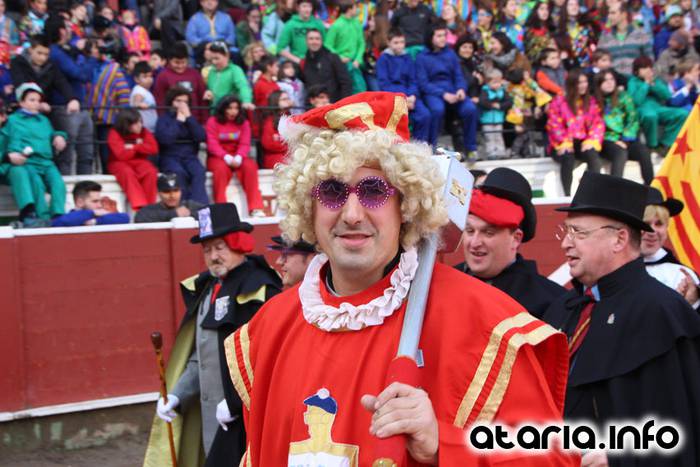 ostegun gizena 2016 zezen plaza 82 1454608286322