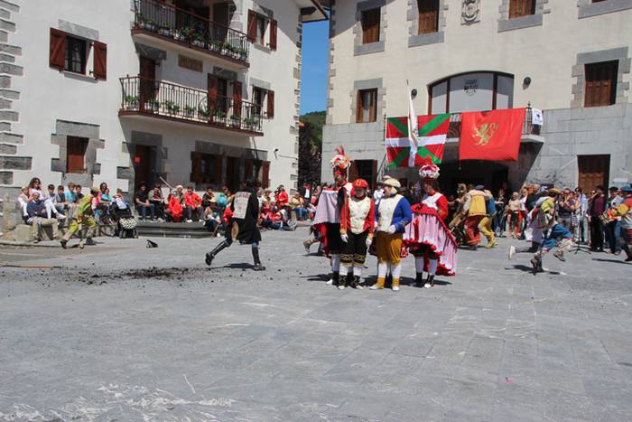 Maskaradak herriz herri 66 1494160622595