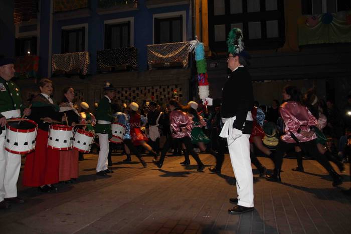 Zaldunak ere helduen danborr 16 1551555314393