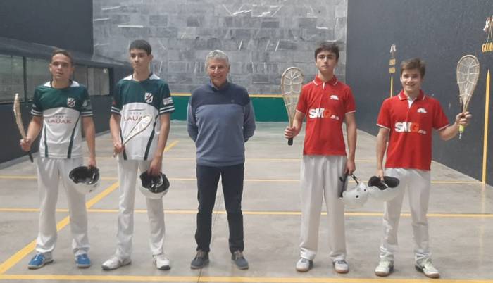 Faboritoak irabazle Urruñan eta Iruran.