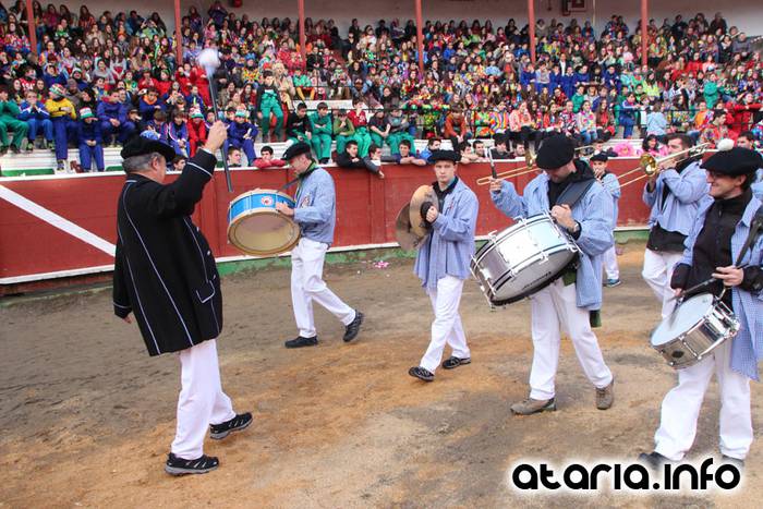 ostegun gizena 2016 zezen plaza 64 1454608280020