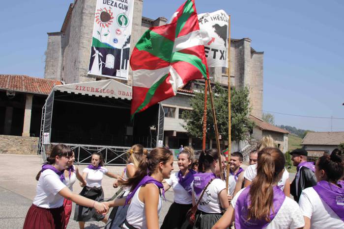 Zizurkilgo Andra Mariak. Oil 14 1660313800304