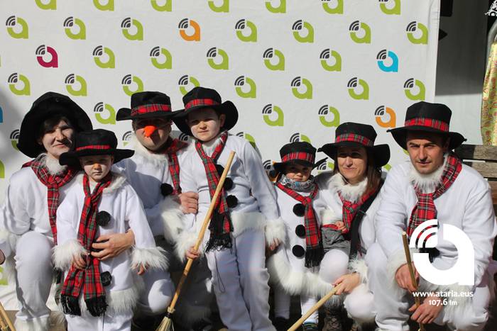 Photocoll-ean jartzeak saria 7 1488129922027