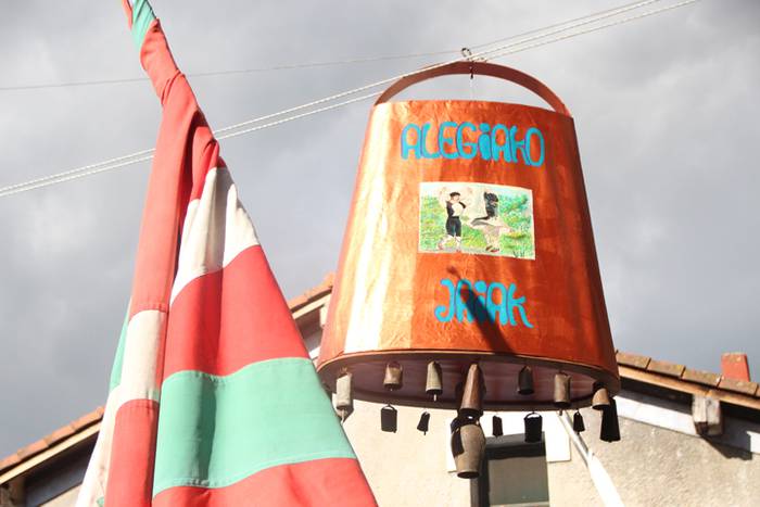 Hasi dira Karmen jaiak 38 1468524993387