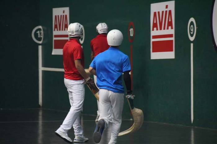 ZESTA PUNTA ELOLAREN OROIMEN 58 1512735588312