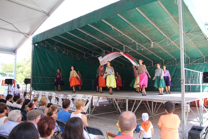 Dantzak bete du plaza 5 1473599719778