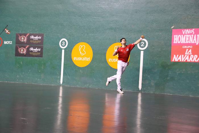 Altuna III eta Artola, Beoti 18 1550428413186