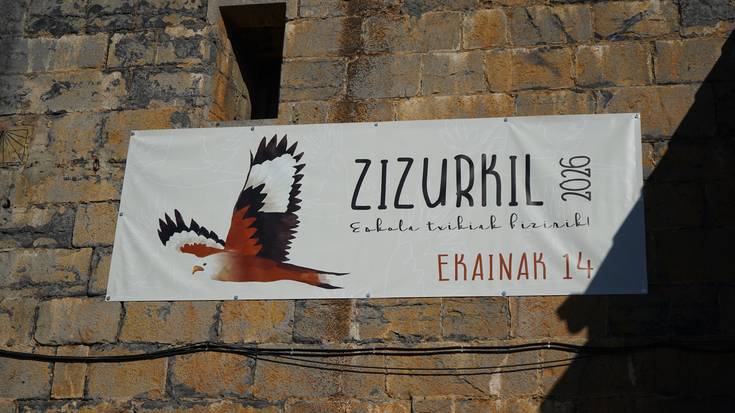 «Guk ere harro egin nahi dugu hegan, miruek bezala»