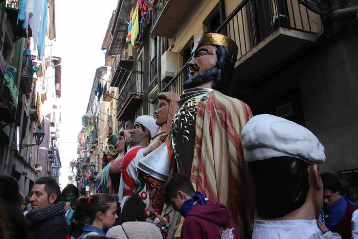 Erraldoi eta buruhandiak Zal 29 1582375952180